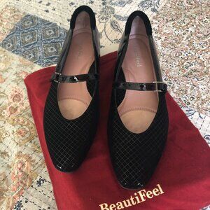 BeautiFeel Mary Jane Patent Leather & Suede Size 39/8.5